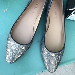 Metallic Talbots flats. 7.5
